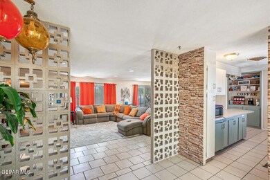 8240 Troy Ave, El Paso, TX 79907 - photo 3