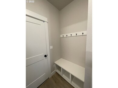 1048 NE 15th Ave unit L18, Canby, OR 97013 - photo 5