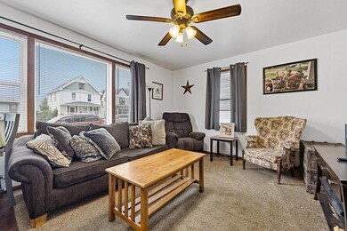 440 9th Ave SW, Cedar Rapids, IA 52404 - photo 4