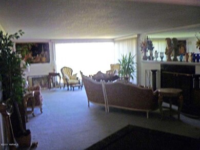 Living Room with Fireplace