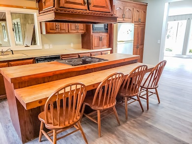 185 Catering Rd, Wolcott, CT 06716 - photo 3