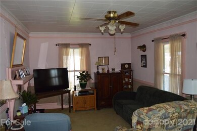 1016 S Meeting St, Statesville, NC 28677 - photo 6