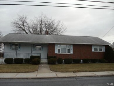 352 E Main St, Bath, PA 18014 - photo 2