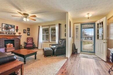 4001 N 400 W, La Porte, IN 46350 - photo 2