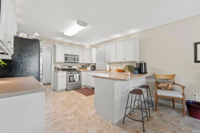 11104 Rivendell Cove, Roanoke, IN 46783 - photo 6