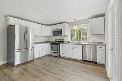 19 Hardwick St, Cumberland, RI 02864 - photo 4