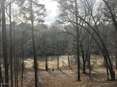 462 feet river frontage