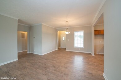 5 DINING AREA