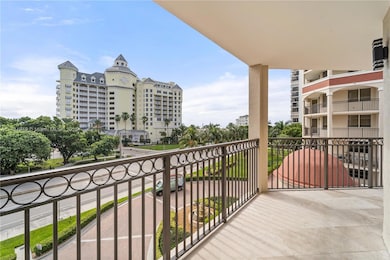 Wraparound balcony