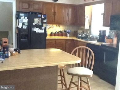 617 Southmont Rd, Catonsville, MD 21228 - photo 4