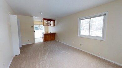 F1 Grandview Dr unit F1, South Burlington, VT 05403 - photo 4