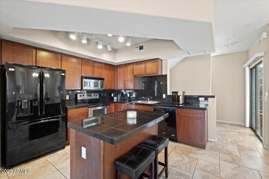 08-Kitchen