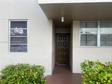 9510 Seagrape Dr unit 101, Davie, FL 33324 - photo 3