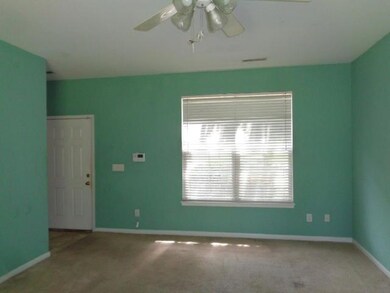 Living room (2)
