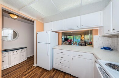 1200 N Shore Dr NE unit 314, Saint Petersburg, FL 33701 - photo 3