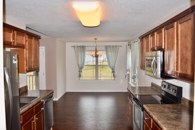 645 Illinois Ave, Dayton, TN 37321 - photo 3