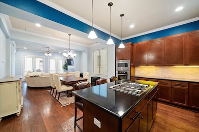 786 Nicholson St, Houston, TX 77007 - photo 7