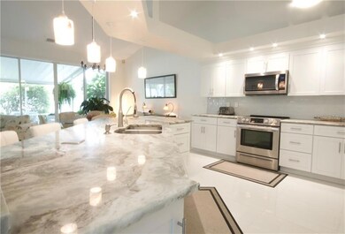 Clean new kitchen