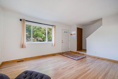 3246 Williamsburg Rd, Ann Arbor, MI 48108 - photo 4