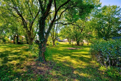 10205 W 49th St, Shawnee, KS 66203 - photo 3