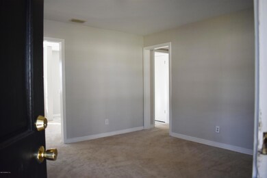 5508 Moret Dr E, Jacksonville, FL 32244 - photo 4