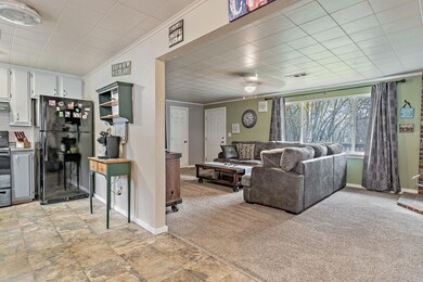 11548 Blackwell Rd, Central Point, OR 97502 - photo 4