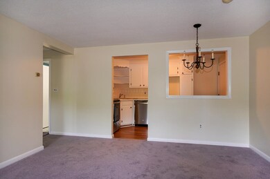 10 Hallmark Gardens unit 1, Burlington, MA 01803 - photo 5