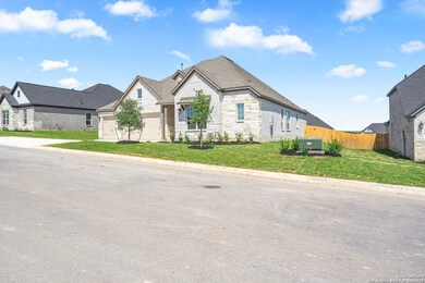 322 Lawrence Dr, Castroville, TX 78009 - photo 2