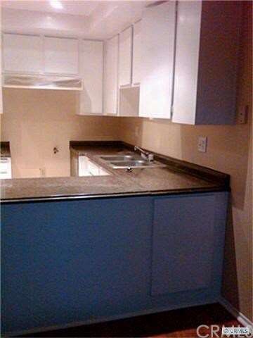 12216 Carnation Ln unit D, Moreno Valley, CA 92557 - photo 6