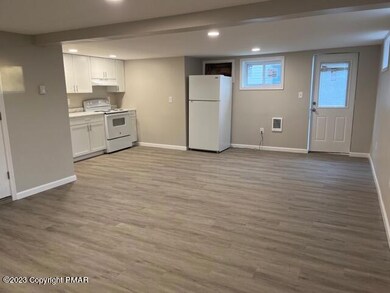 412 N 8th St unit Studio, Stroudsburg, PA 18360 - photo 5