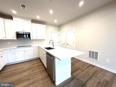 43736 Transit Square unit 171, Ashburn, VA 20147 - photo 4
