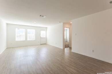 5174 Fowler Crest, Converse, TX 78109 - photo 3