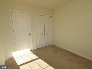 16821 Jed Forest Ln, Woodbridge, VA 22191 - photo 3