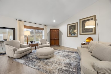 3802 Richland Dr NW, Cedar Rapids, IA 52405 - photo 3