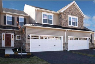 36 Sandy Run Cir, Fort Washington, PA 19034 - photo 2