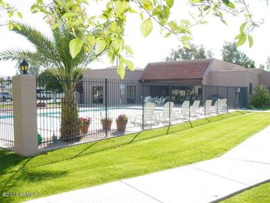 3345 University #33 Community Pool