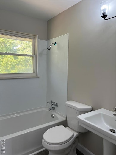 2414 Chesstal St, Saint Charles, MO 63301 - photo 4