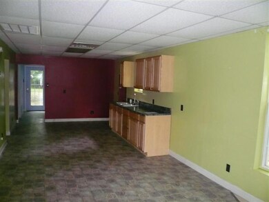 715 Oak St, Manchester, TN 37355 - photo 4