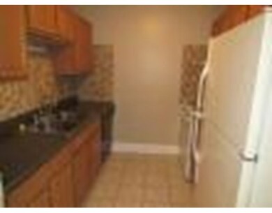 50 Constitution Dr unit 50, Londonderry, NH 03053 - photo 3