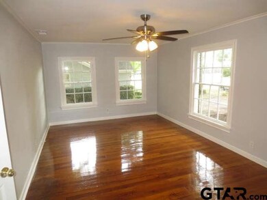 2025 2025 S Sneed, Tyler, TX 75701 - photo 2