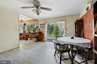 9451 Sohap Ln, Columbia, MD 21045 - photo 4