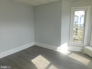 247 E 3rd St, Lewistown, PA 17044 - photo 2