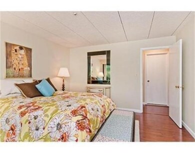 44 Concord Ave unit 301, Cambridge, MA 02138 - photo 2