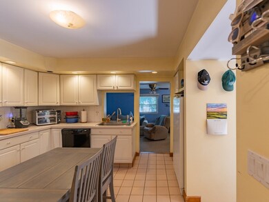 26 Flood St, Waltham, MA 02453 - photo 7