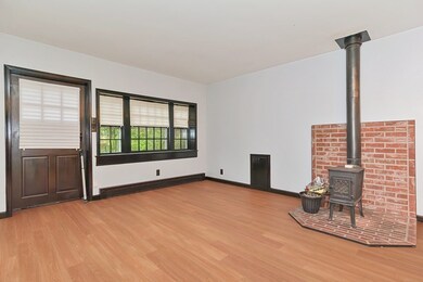 11 Hobson St, Lawrence, MA 01841 - photo 4