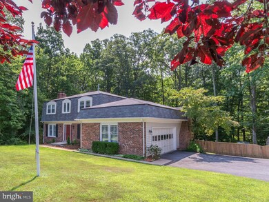 12731 Marboro Ln, Fairfax, VA 22033 - photo 2