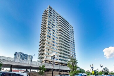 The Statesman unit 19D, Chicago, IL 60660 - photo 3