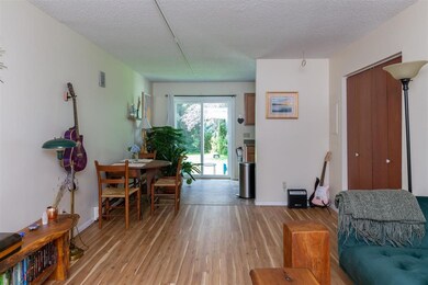 A2 Grandview Dr unit A2, South Burlington, VT 05403 - photo 6