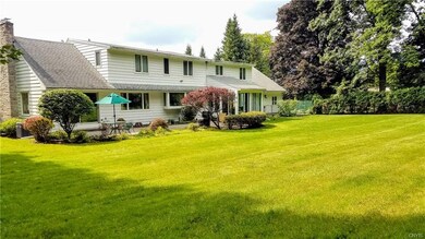 Back of house showing yard.