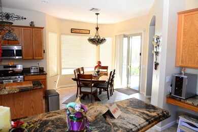 EAT-IN-KITCHEN